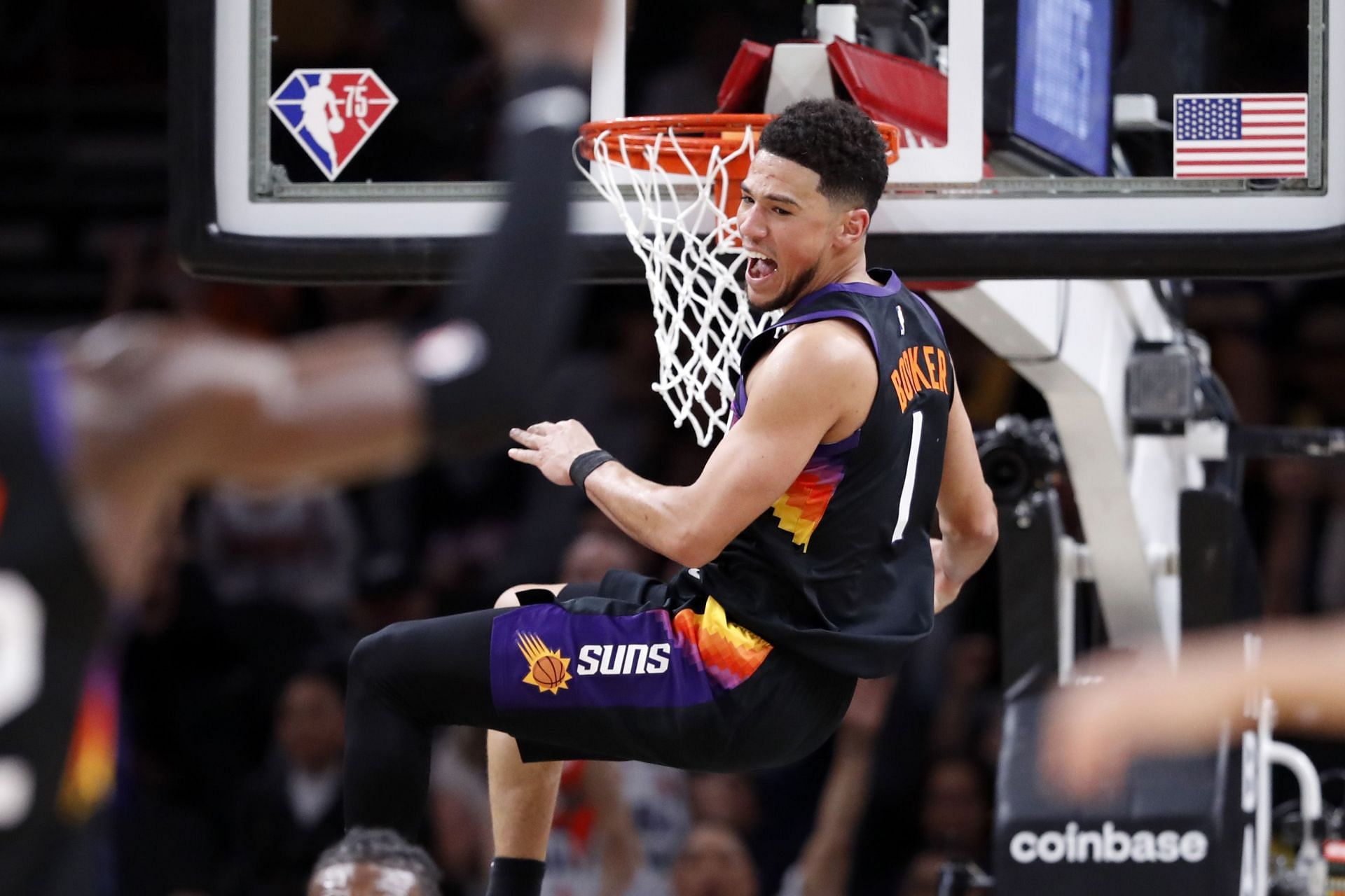 Devin Booker had 30 points and 10 assists as the Phoenix Suns beat the LA Lakers 140-111