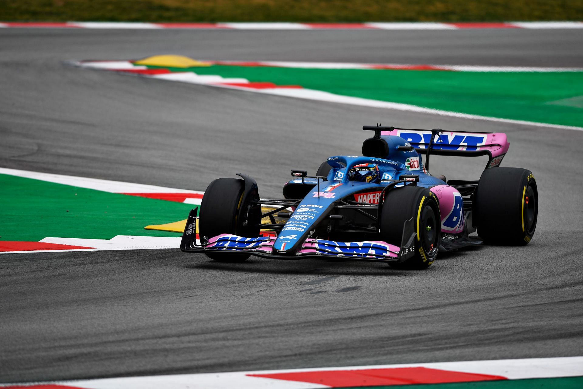 Fernando Alonso in action for Alpine during pre-seaosn testing in Barcelona (Photo by Rudy Carezzevoli/Getty Images)