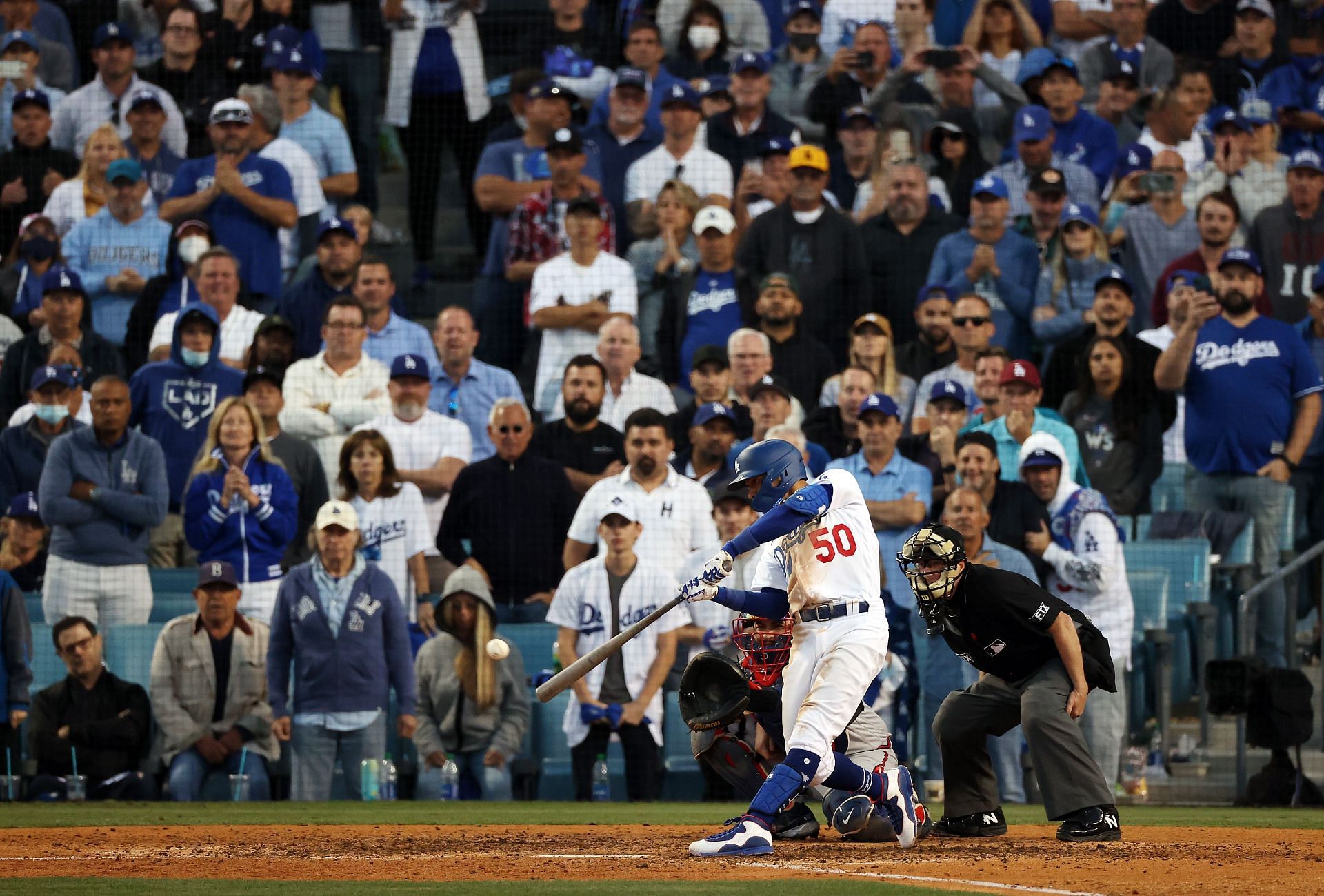 Championship Series - Atlanta Braves v Los Angeles Dodgers - Game Three