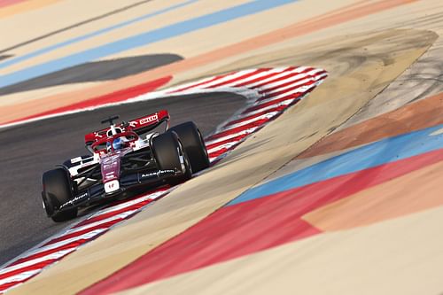 Valtteri Bottas drives the Alfa Romeo C42 during pre-season testing in Bahrain (Photo by Mark Thompson/Getty Images)