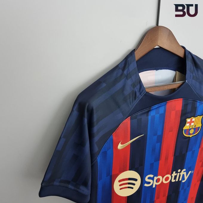 Official FC Barcelona Home kit shirt from the 13/14 season signed by M –  Barça Official Store Spotify Camp Nou