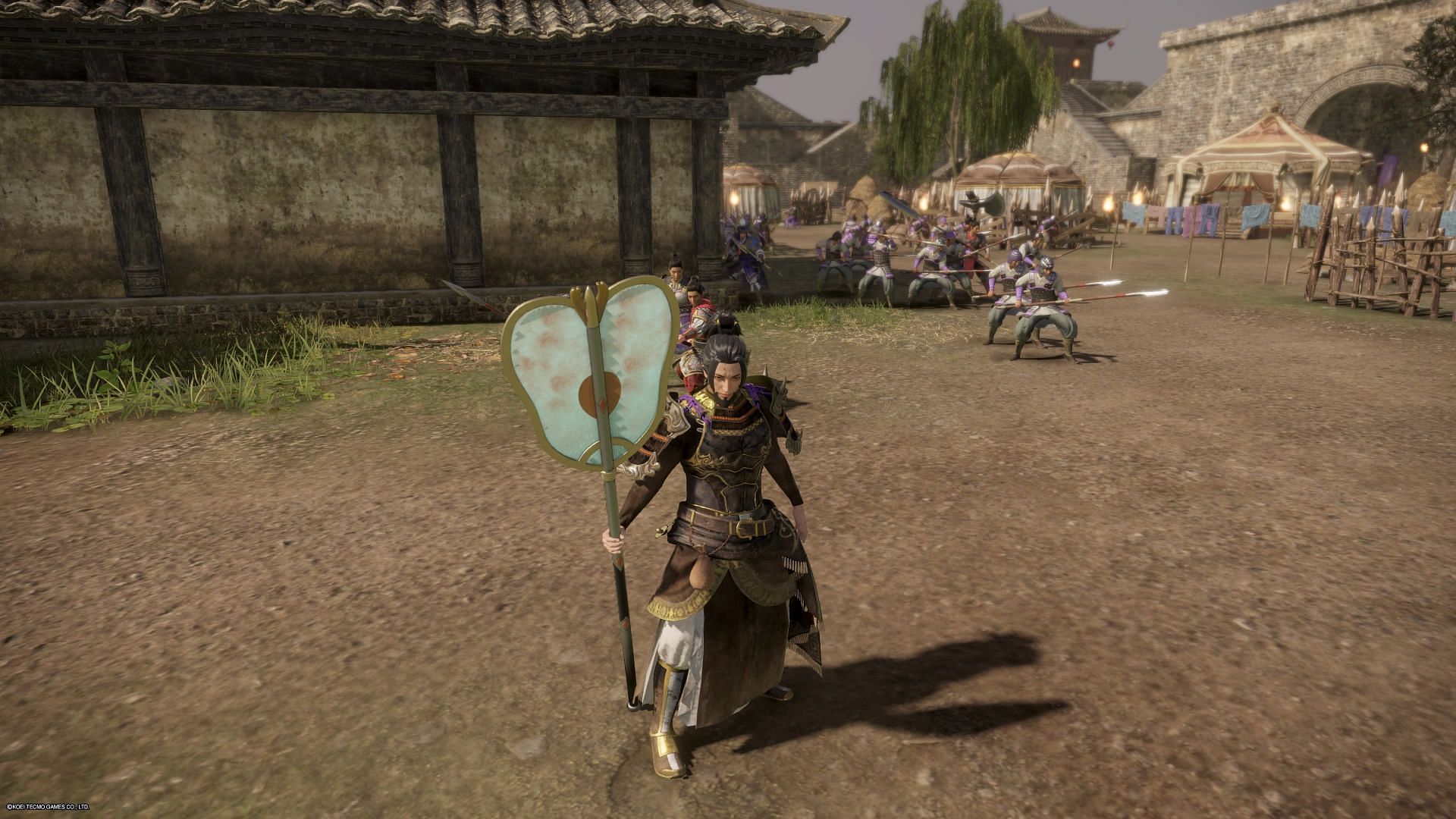 Some of the cool weapons are back, but no Drill Lances, unfortunately (Image via Tecmo Koei)