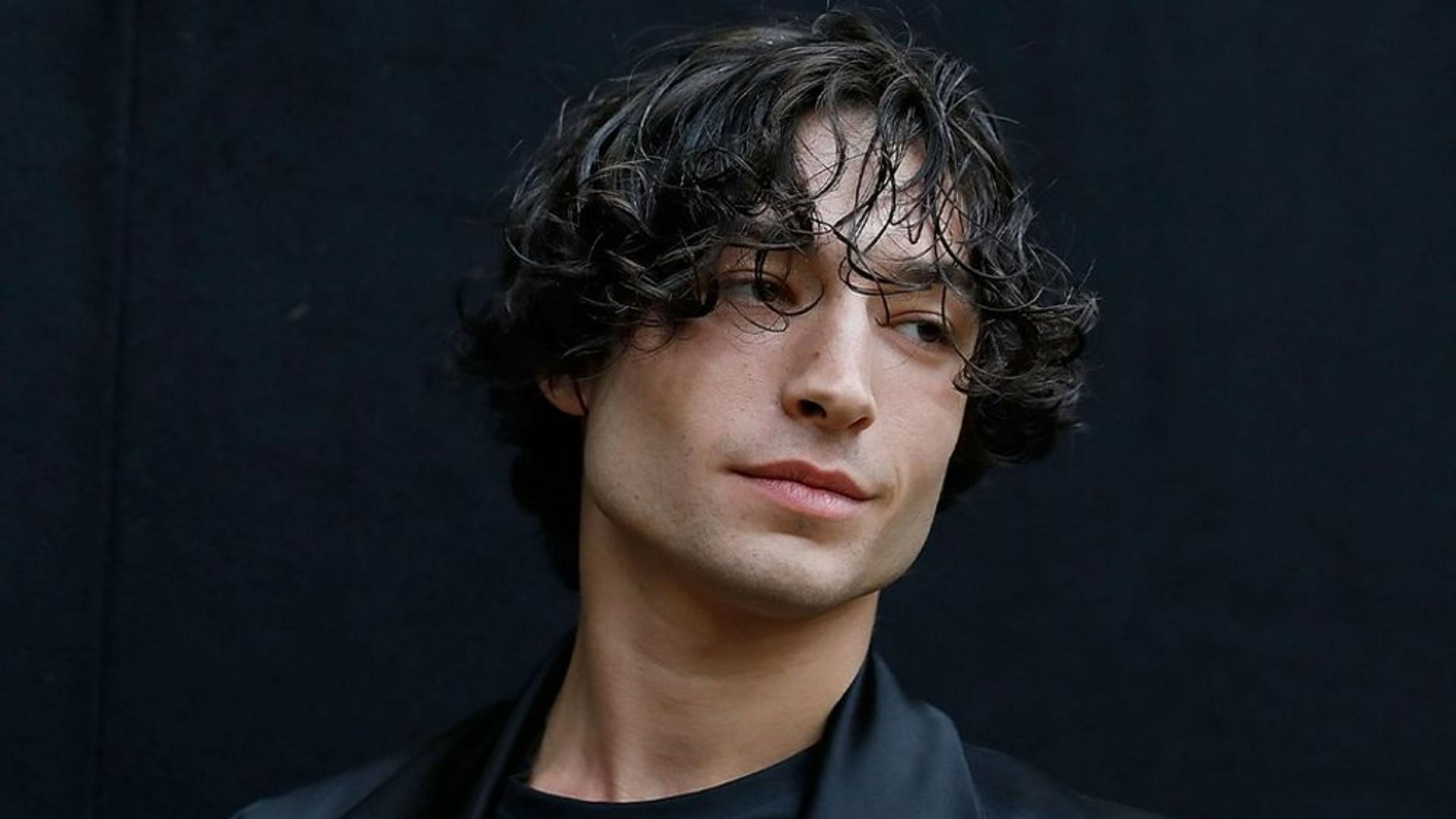 Ezra Miller was arrested charged with disorderly conduct and harassment (Image via Tristan Fewings/Getty Images)