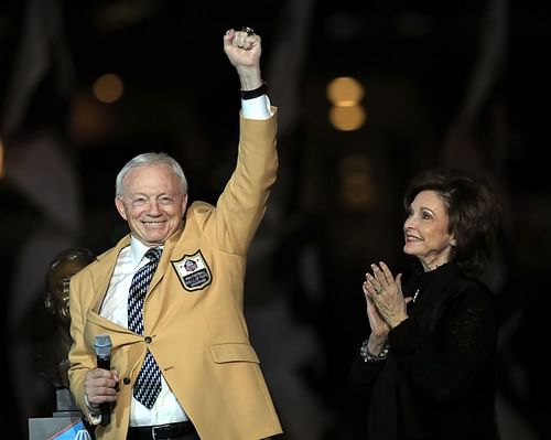 Dallas Cowboys owner Jerry Jones and wife Eugenia Jones