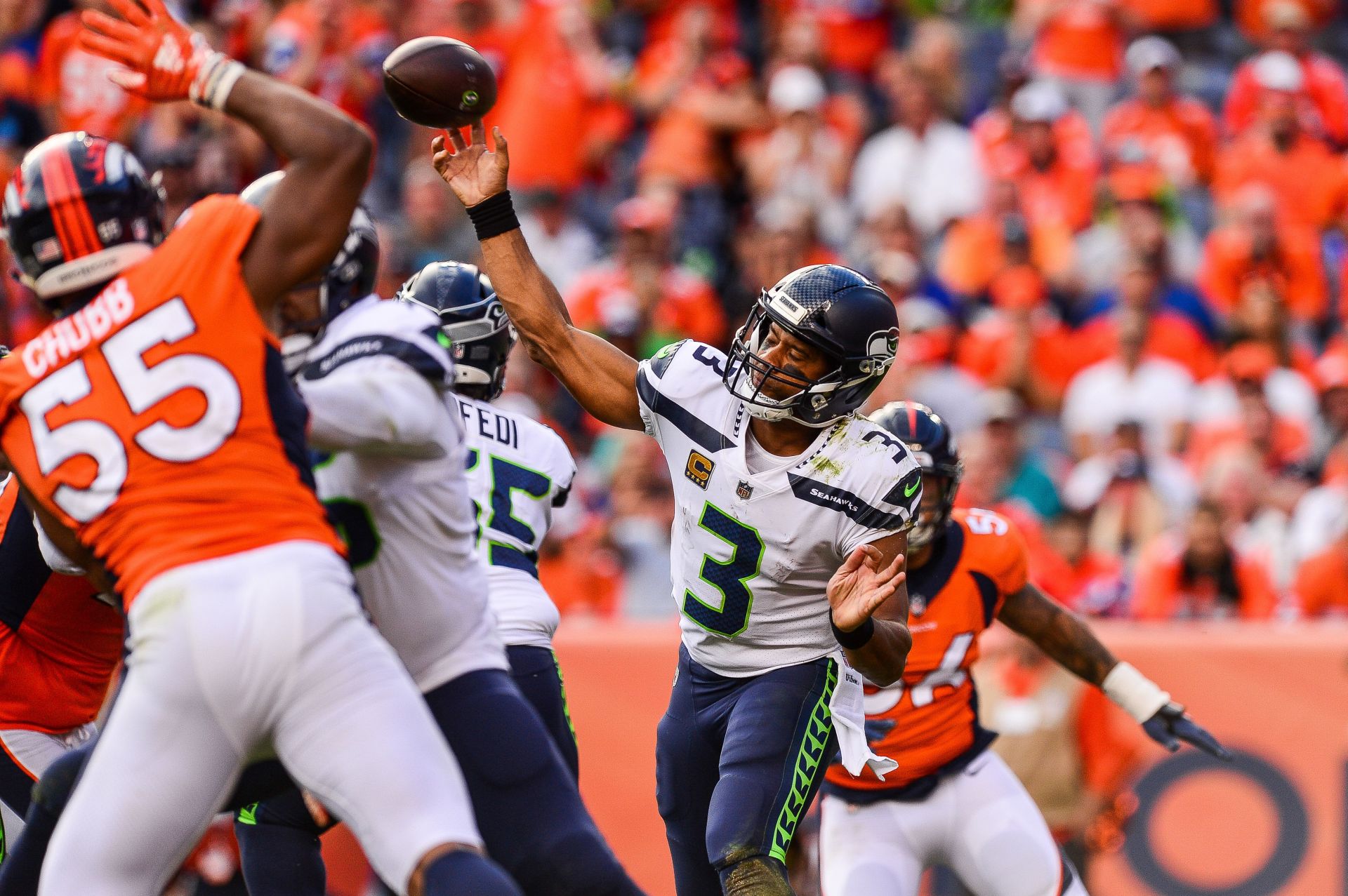 Seahawks' Russell Wilson has shown he can be like Mike regarding perceived  slights