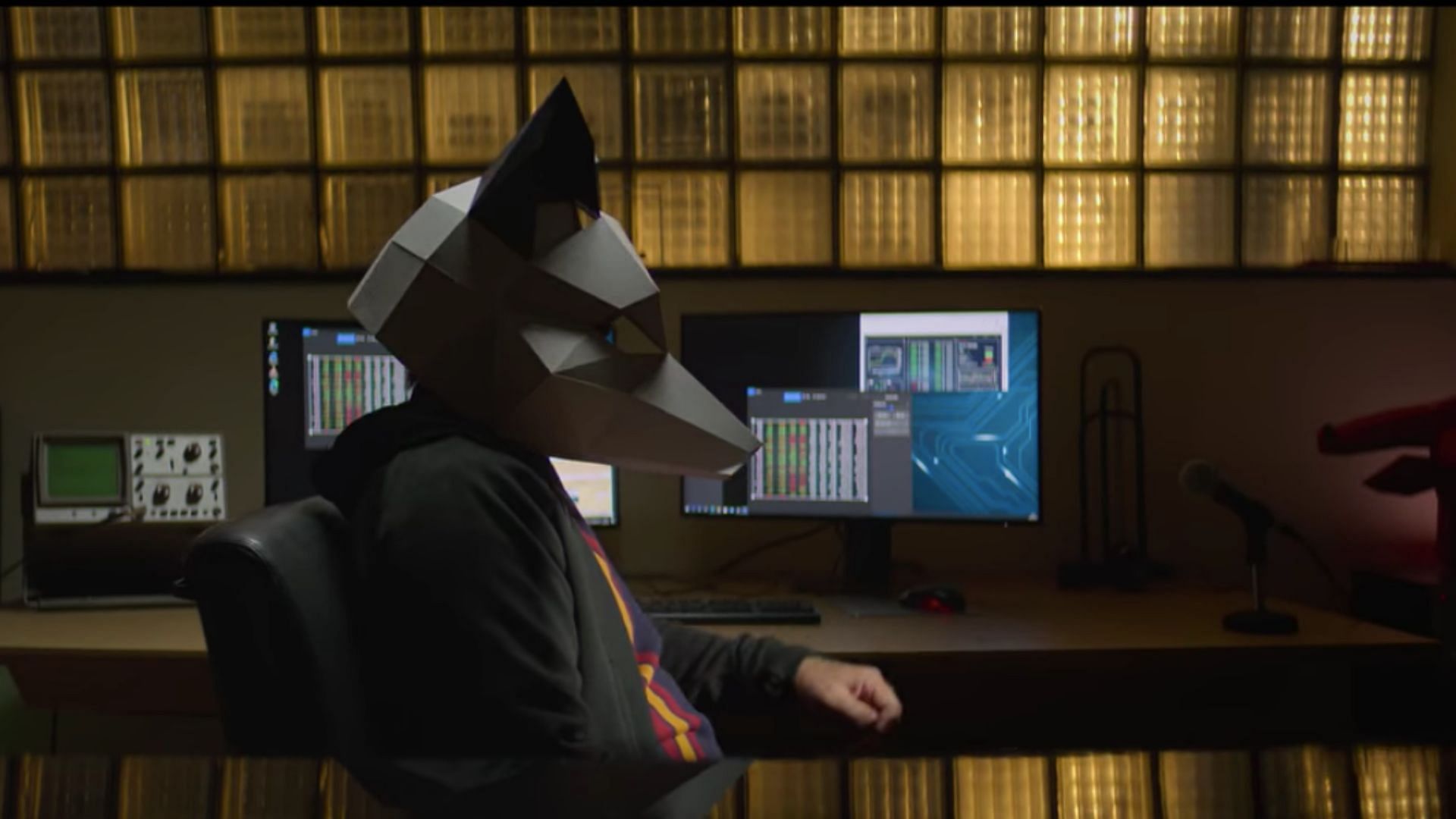 A still from Trust No One: The Hunt for the Crypto King (Image via Netflix)