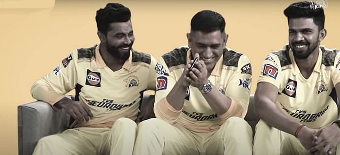 "जडेजा के लिए अच्‍छा है कि धोनी वहां हैं", सीएसके के कप्‍तानी में बदलाव पर माइक हसी का बड़ा बयान
