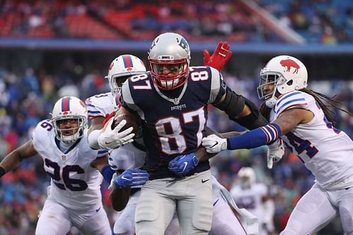 Rob Gronkowski breaking tackles against the Buffalo Bills