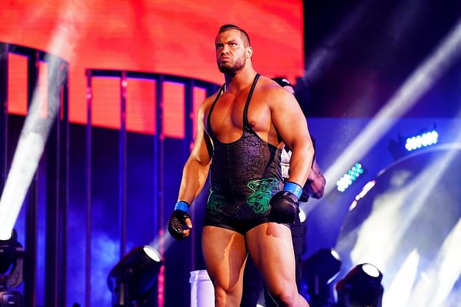 Wardlow engages in hilarious Twitter banter with popular AEW star