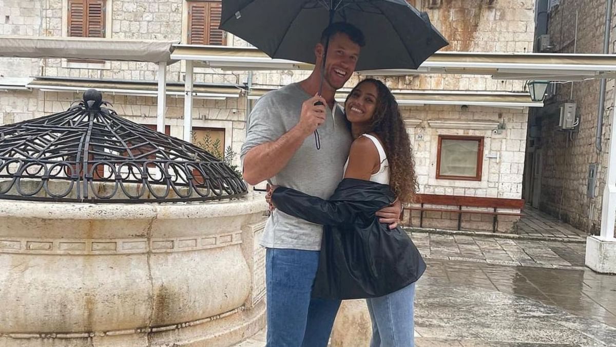 “Clayton’s brother has taste” The Bachelor fans react to Clayton