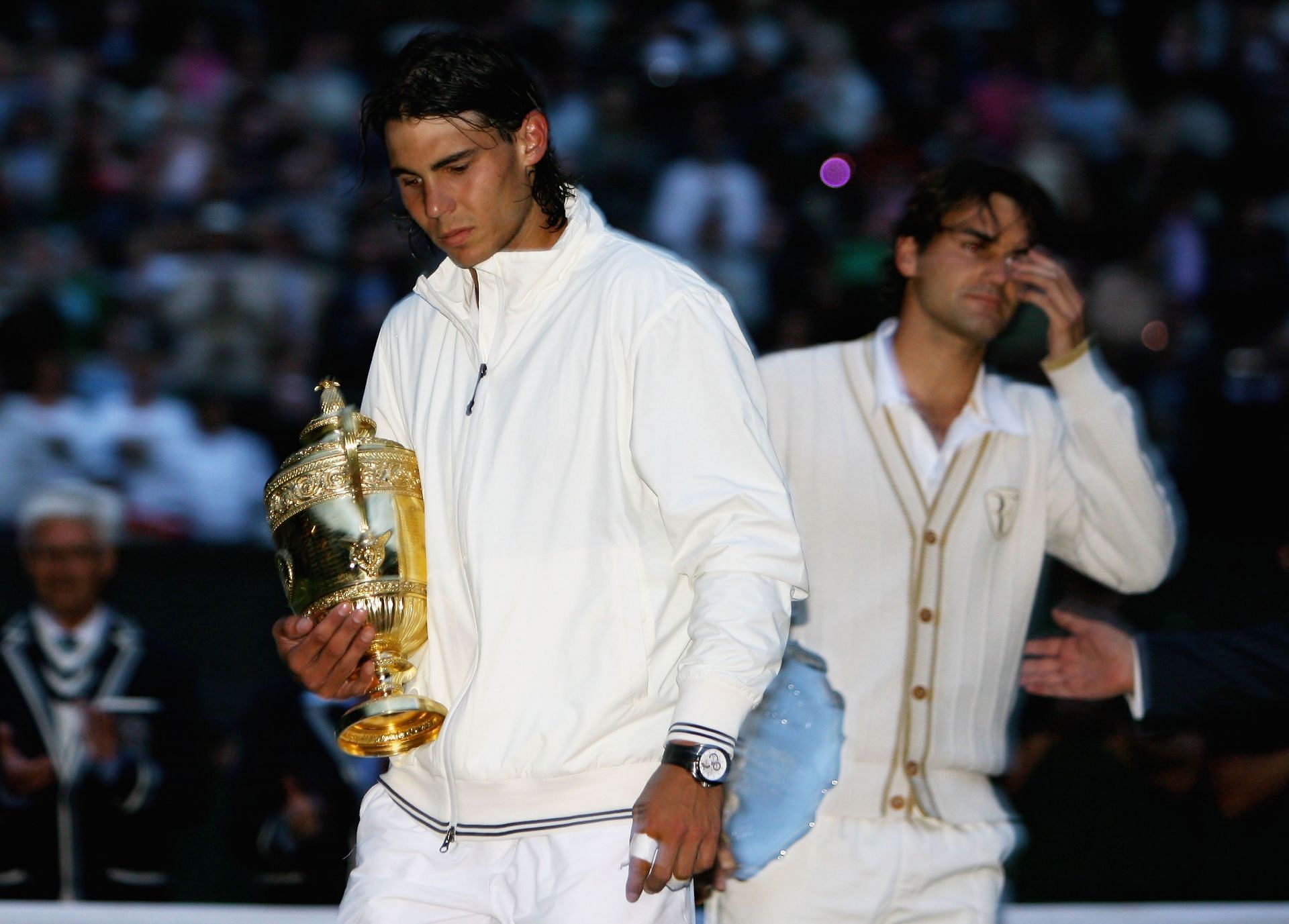 Nadal (L) and Federer at the 2008 Wimbledon Championships