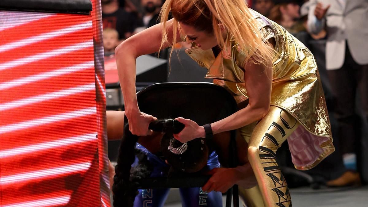 RAW Women&#039;s Champion Becky Lynch viciously assaulted Bianca Belair