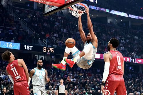 2022 NBA All-Star Game: Giannis Antetokounmpo slamming it down