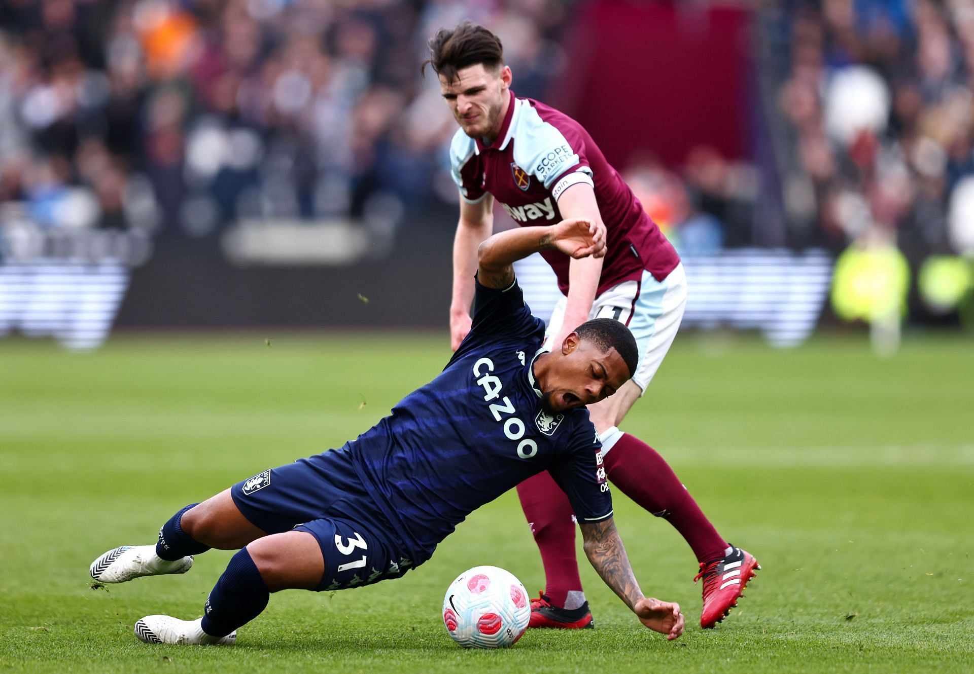 West Ham United v Aston Villa - Premier League