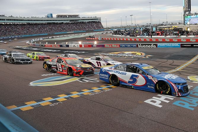 NASCAR 2022 at Phoenix: Preview, prediction, and betting odds for Ruoff Mortgage 500 at Phoenix Raceway