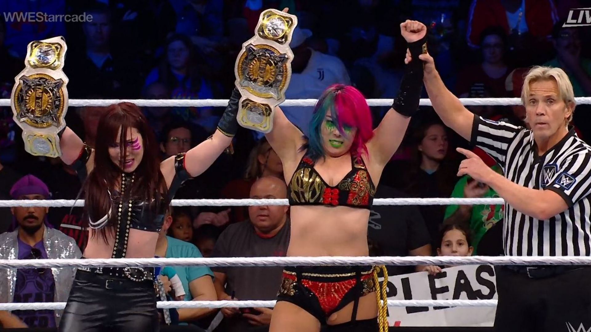 Kairi Sane(L) and Asuka (R) with the Women&#039;s Tag Team Championship!