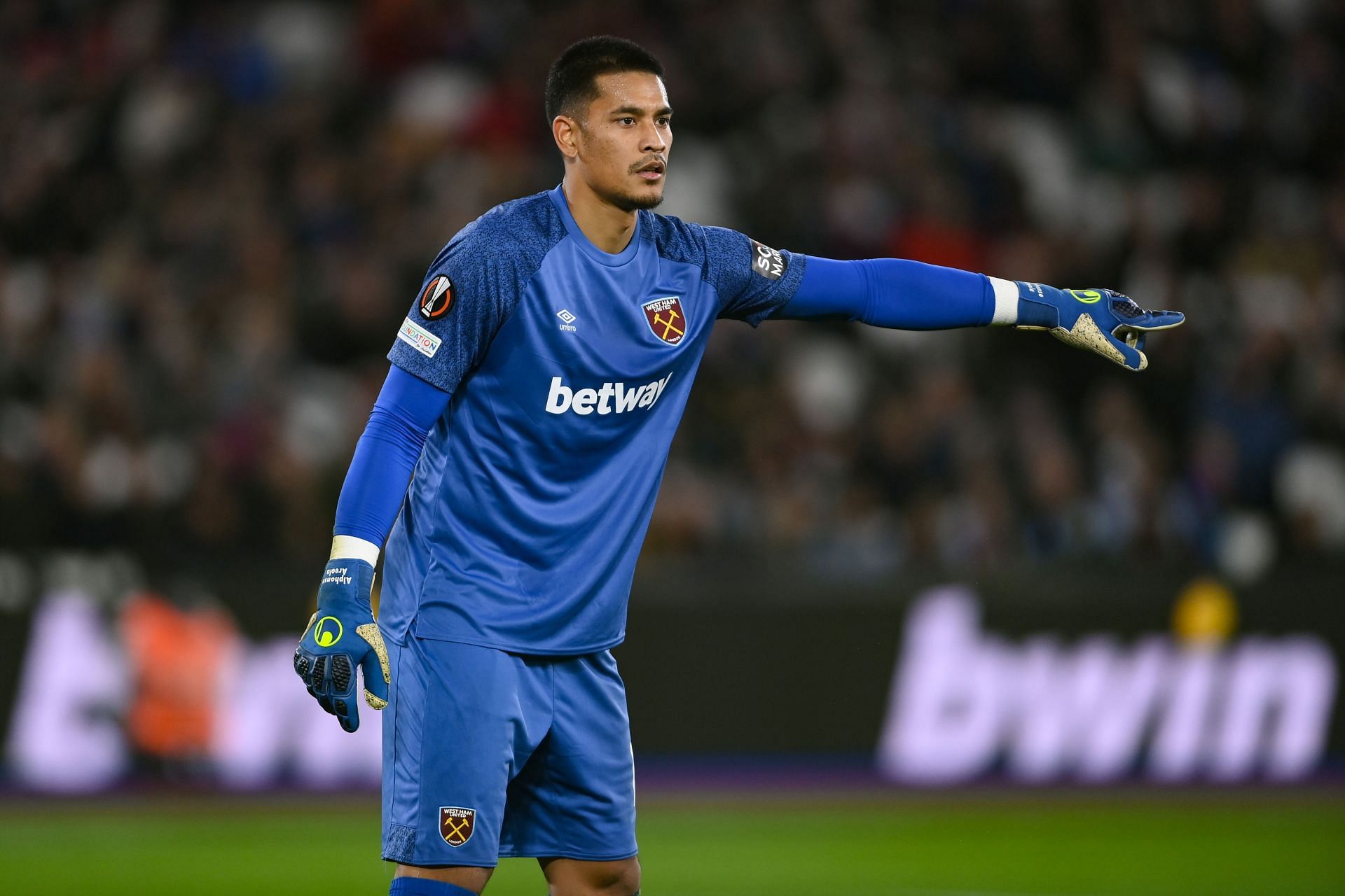 West Ham should look to make Areola&#039;s stay permanent