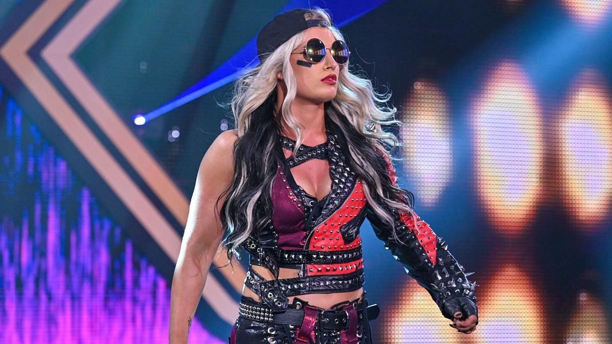 The AEW debut of Toni Storm met with various reactions from the community.