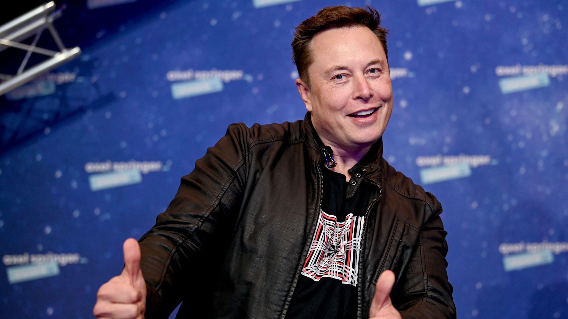 Elon Musk hints at building his own social media platform (Image via Britta Pedersen/AFP/Getty Images)