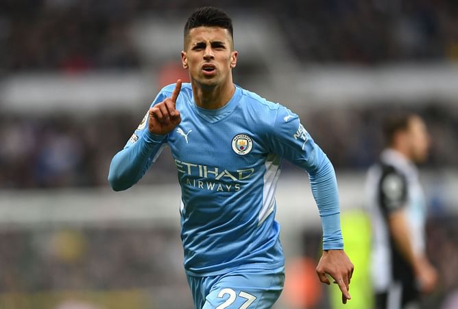 Ranking the 5 most versatile players in the Premier League right now