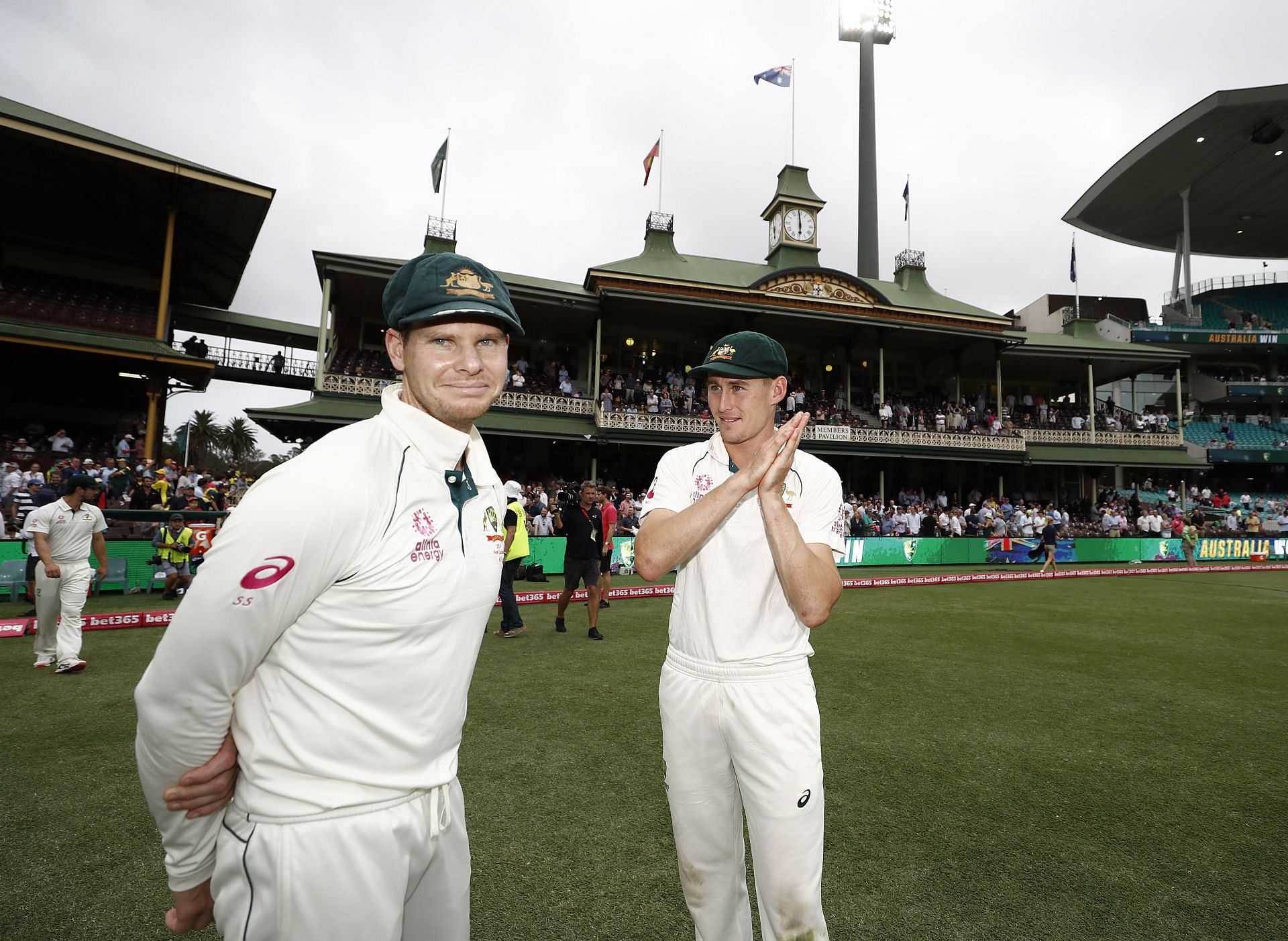 Steve Smith (l) with teammate Marnus Labuschagne(r) Getty Images