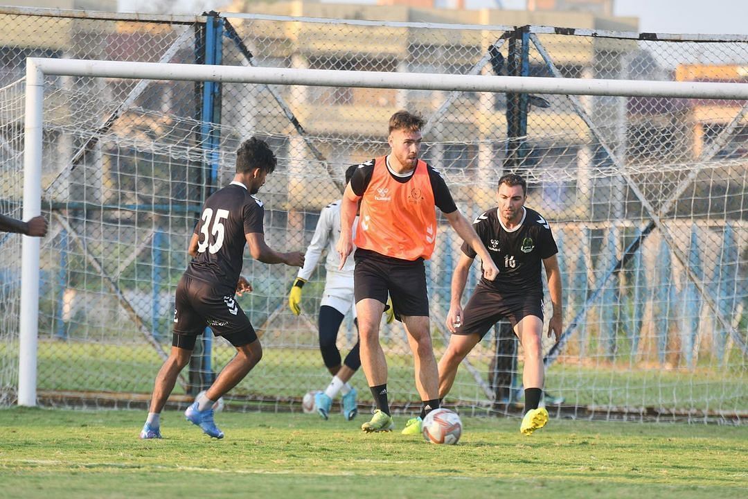 Mohammedan SC players during a training session before their match against Indian Arrows. (Image Courtesy: Mohammedan SC Instagram)