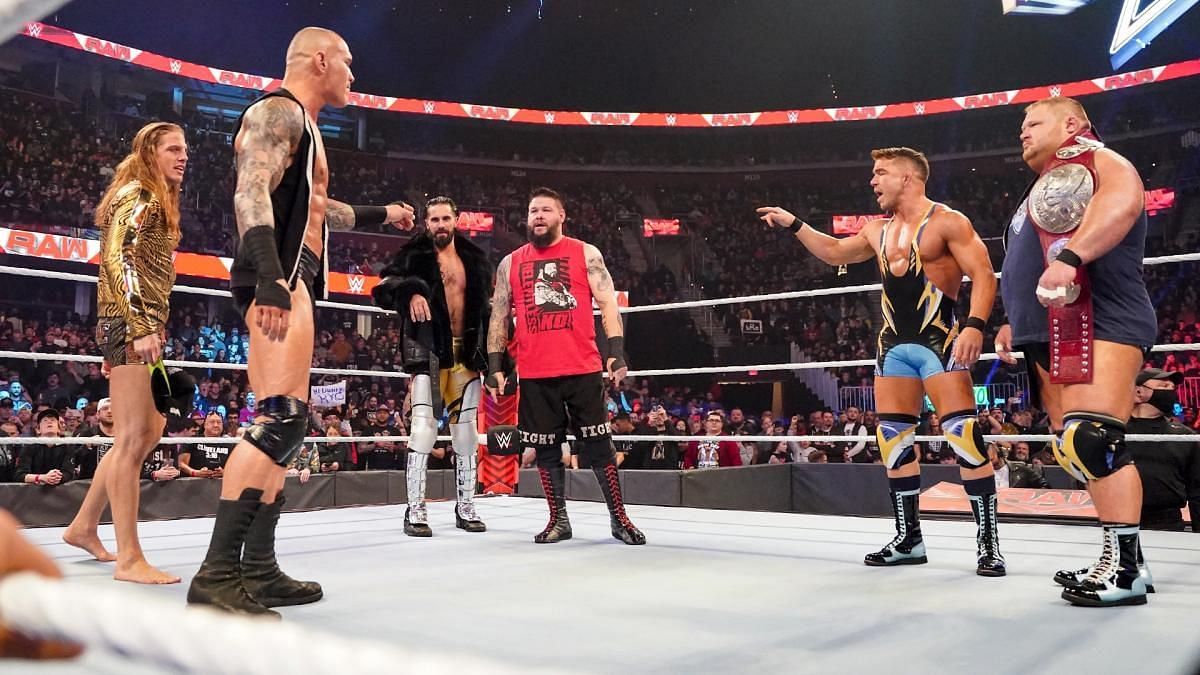 WWE Raw के इस हफ्ते के एपिसोड में फैंस को मिले सरप्राइज
