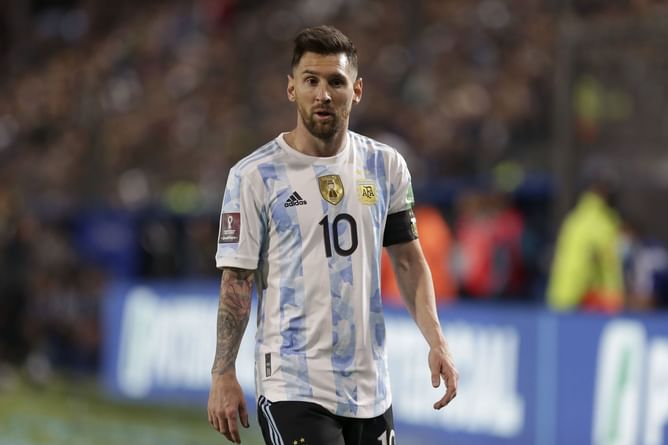 Is Lionel Messi playing for Argentina against Venezuela tonight?