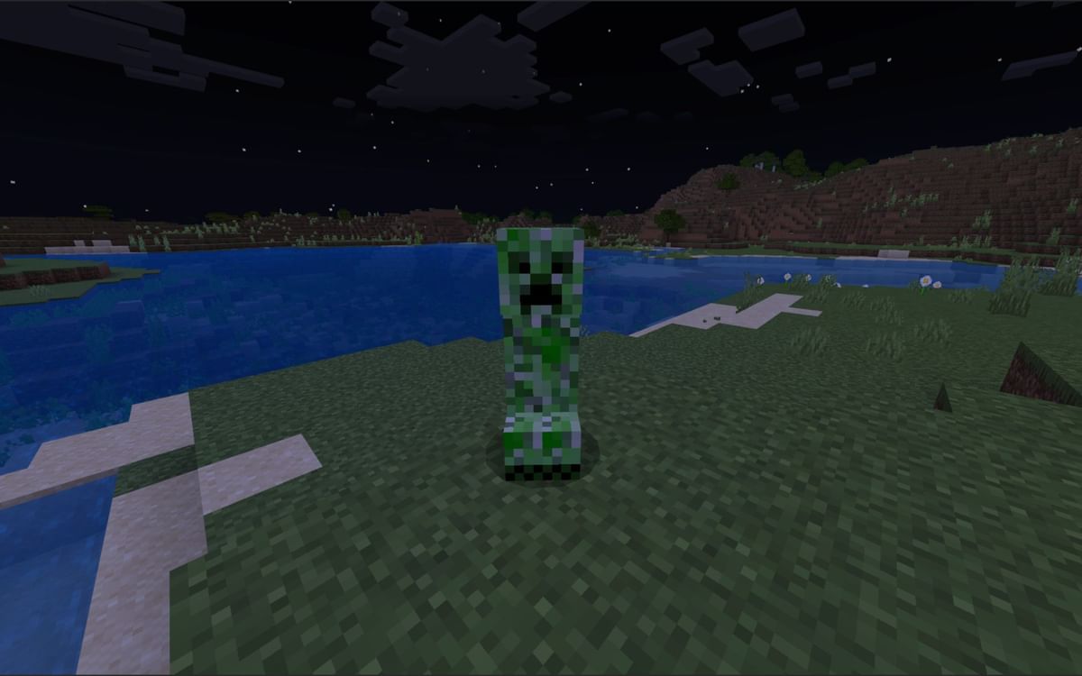 How to build a creeper farm in Minecraft Bedrock Edition