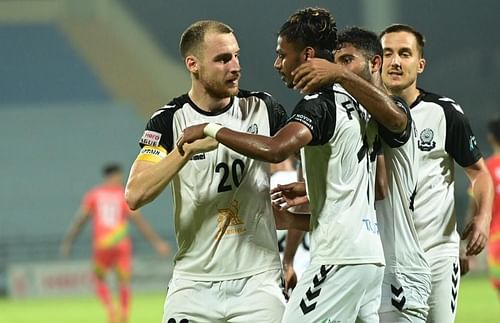 Mohammedan SC players celebrating their goal against TRAU FC. (Image Courtesy: Twitter/ILeagueOfficial)