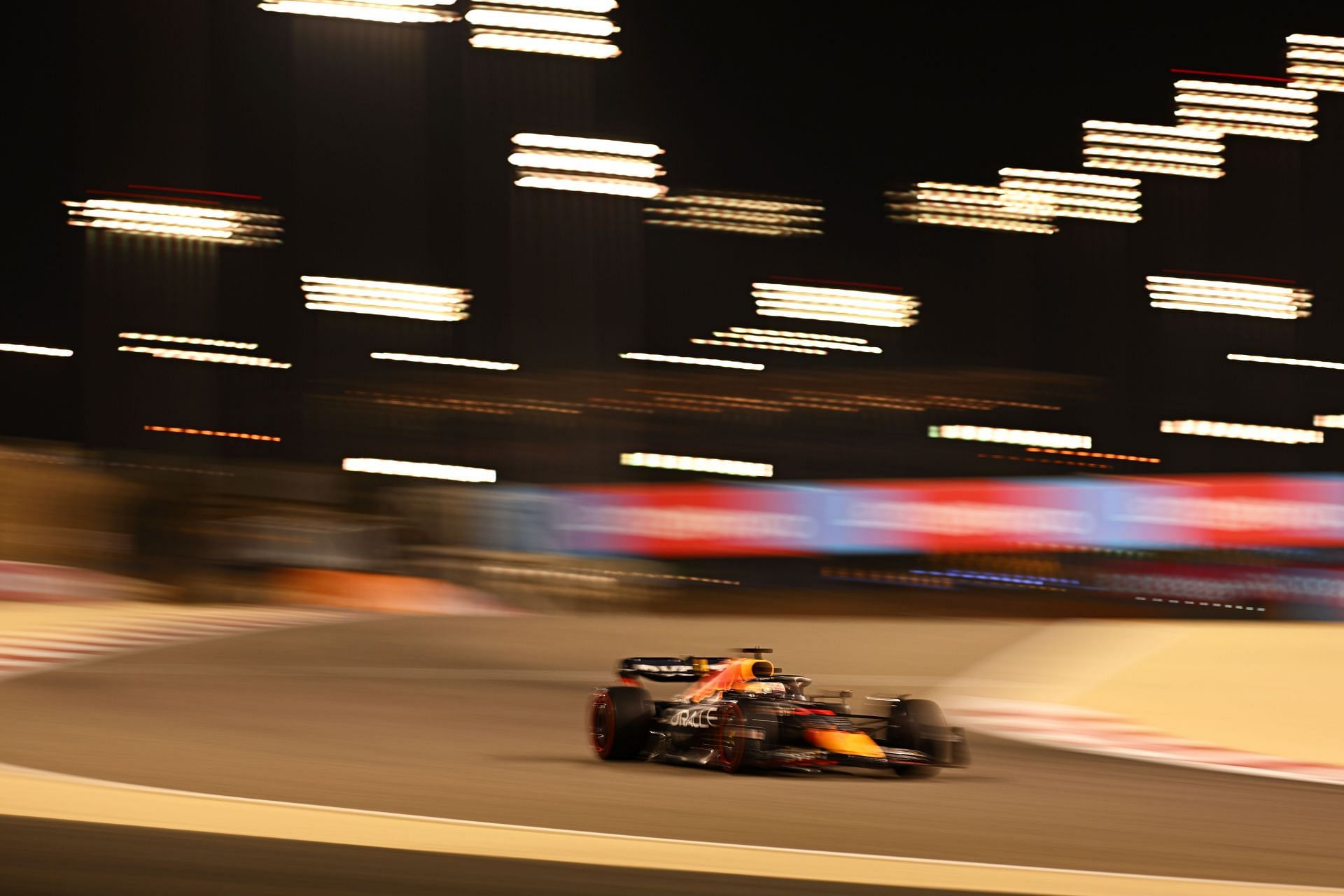 Max Verstappen in action during the 2022 F1 Bahrain GP (Photo by Clive Mason/Getty Images)
