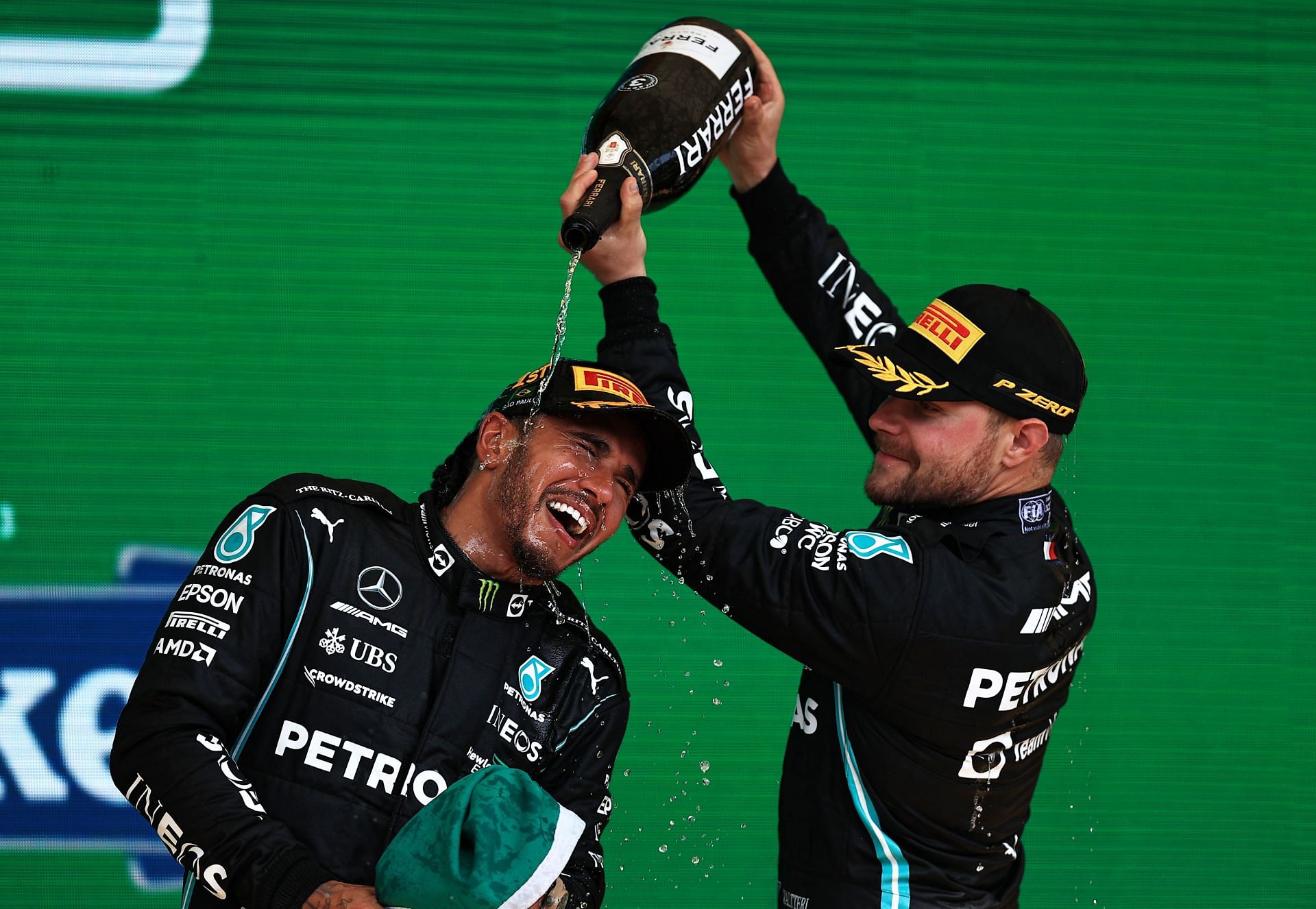 Valtteri Bottas (right) and Lewis Hamilton (left) at the 2021 Brazil GP