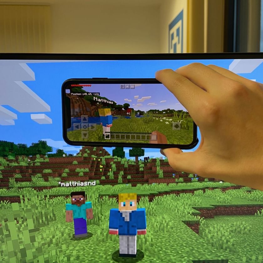 What is GeyserMC and how to install it for Minecraft