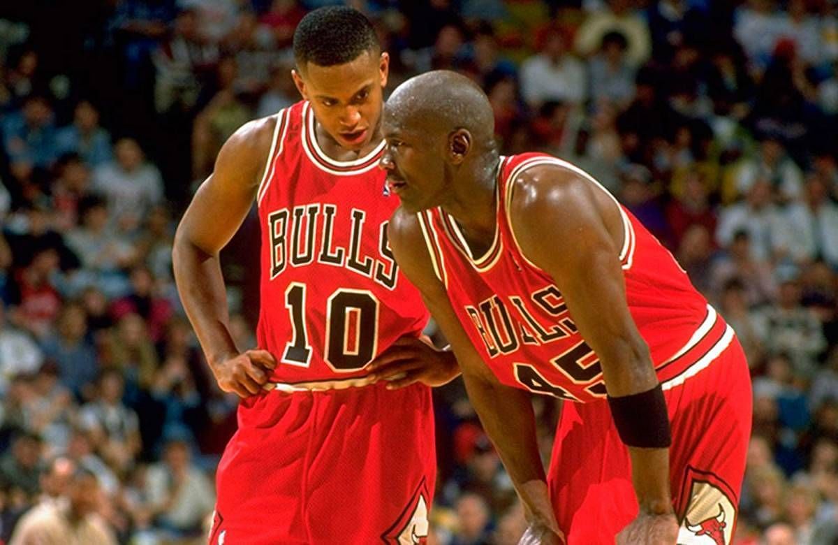 BJ Armstrong (left) and Michael Jordan. (Photo: Sports Illustrated)