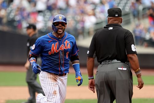 Jonathan Villar rounds the bases during a Washington Nationals v New York Mets game