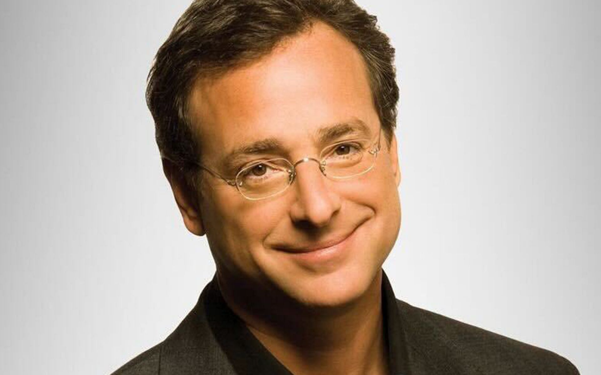 Bob Saget was left out of this year&#039;s Oscar tribute (Image via ComedyCentral/Twitter)