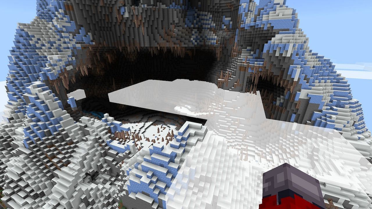 Players can feel protected and gain a lot of resources in this amazing Mountain Cave (Image via Minecraft)