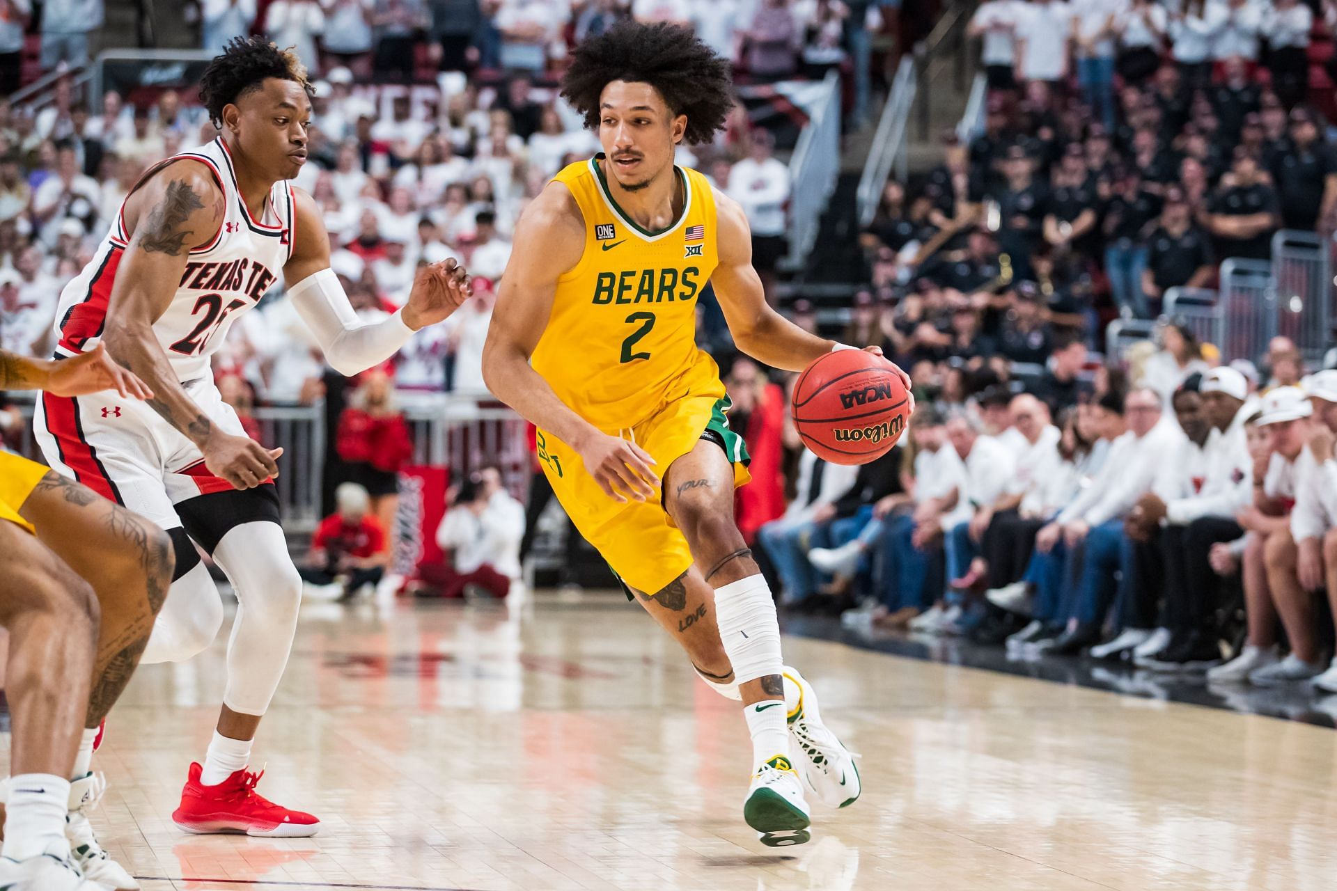 Baylor freshman Kendall Brown is heading to the NBA.
