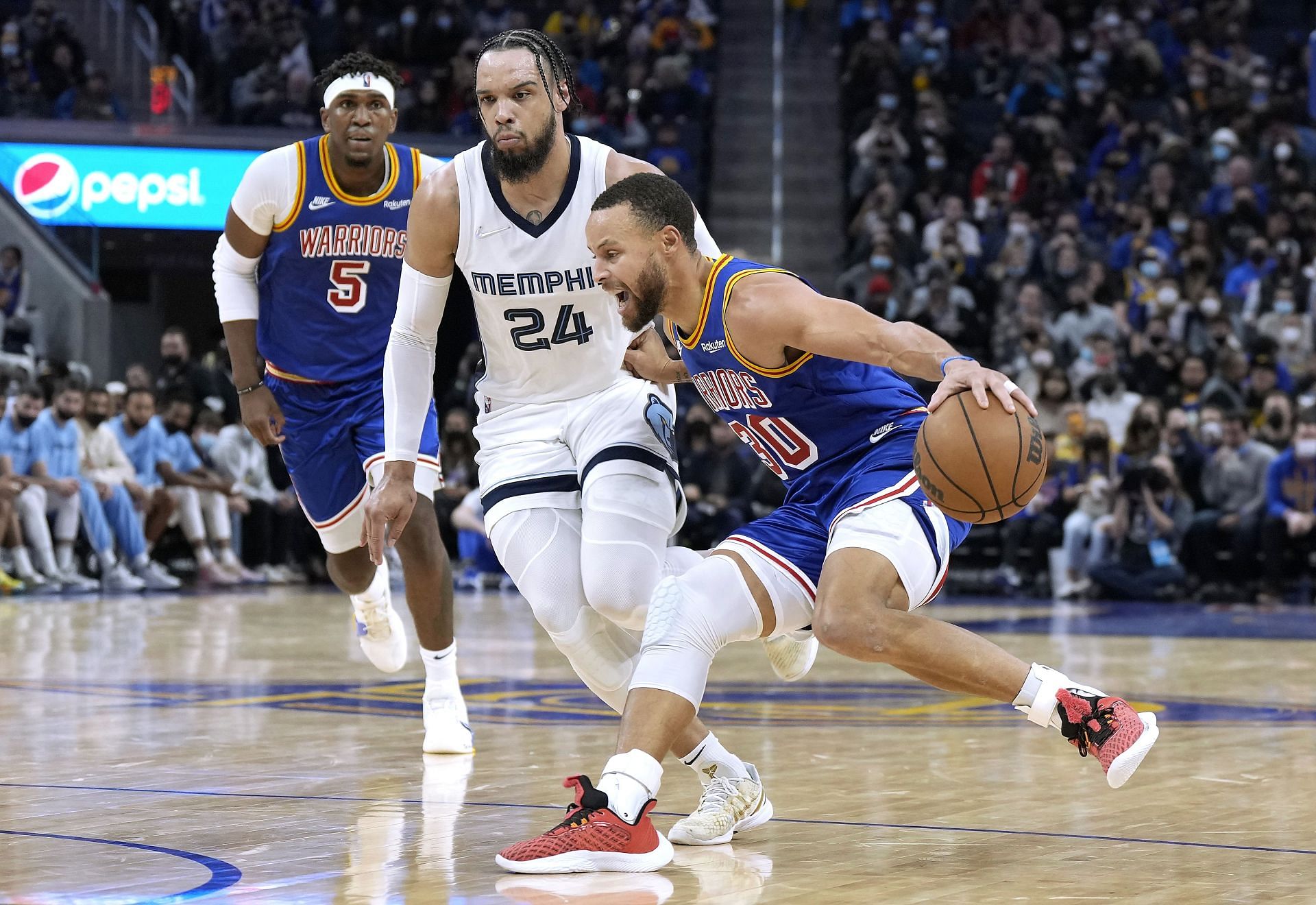 Stephen Curry of the Golden State Warriors against Dillon Brooks of the Memphis Grizzlies