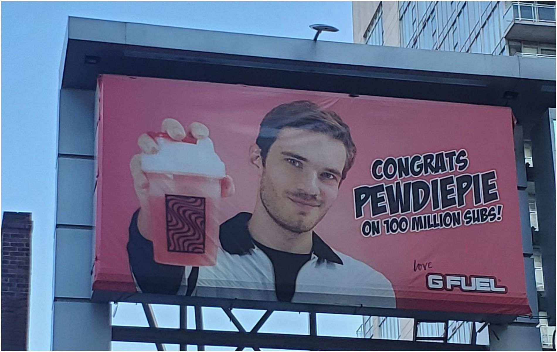Pewdiepie hit 100 million subs three years ago, but it still haunts this Twitter user (Image fogiibear/Twitter)