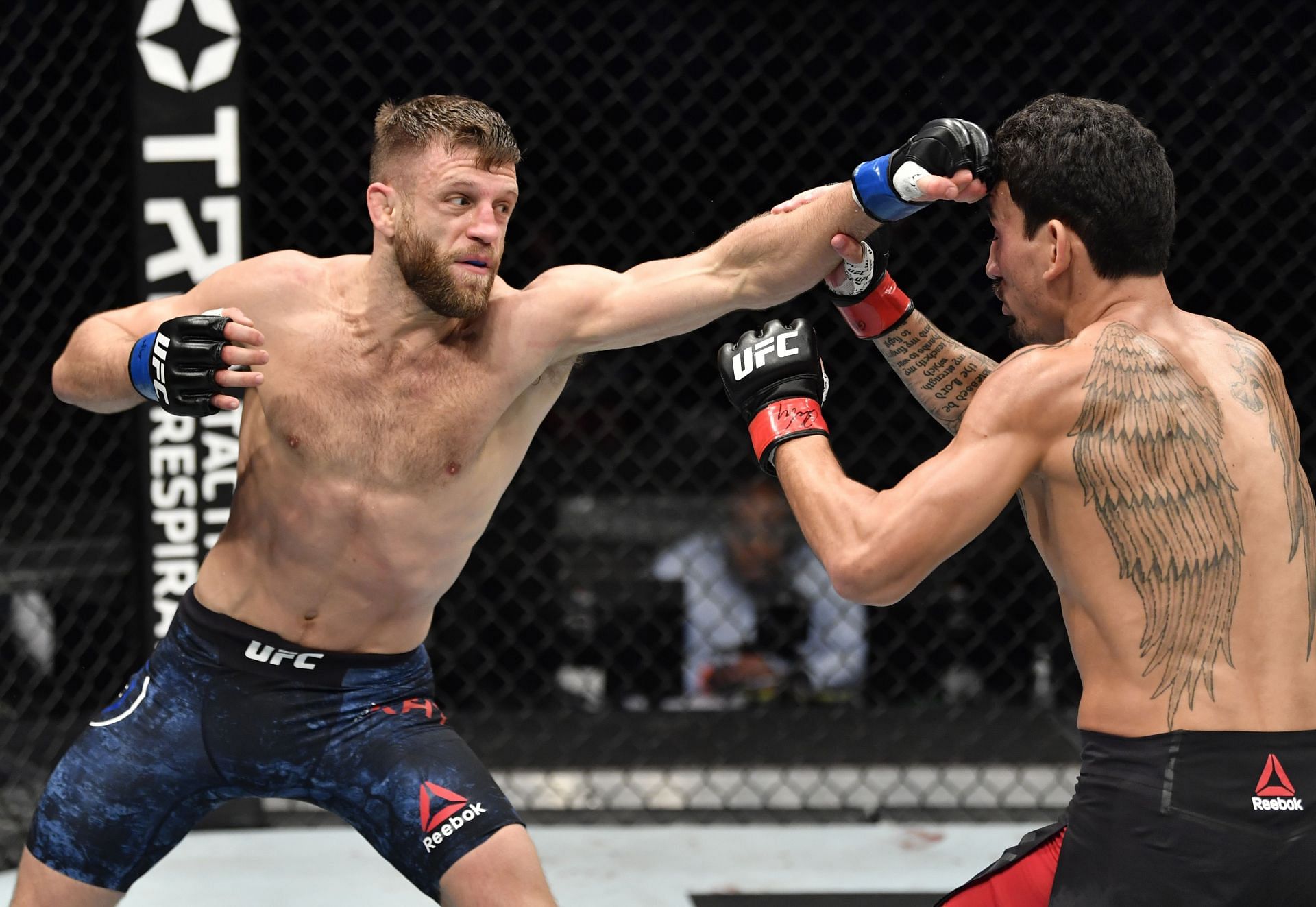 Calvin Kattar is one of the most dangerous strikers in the world at featherweight