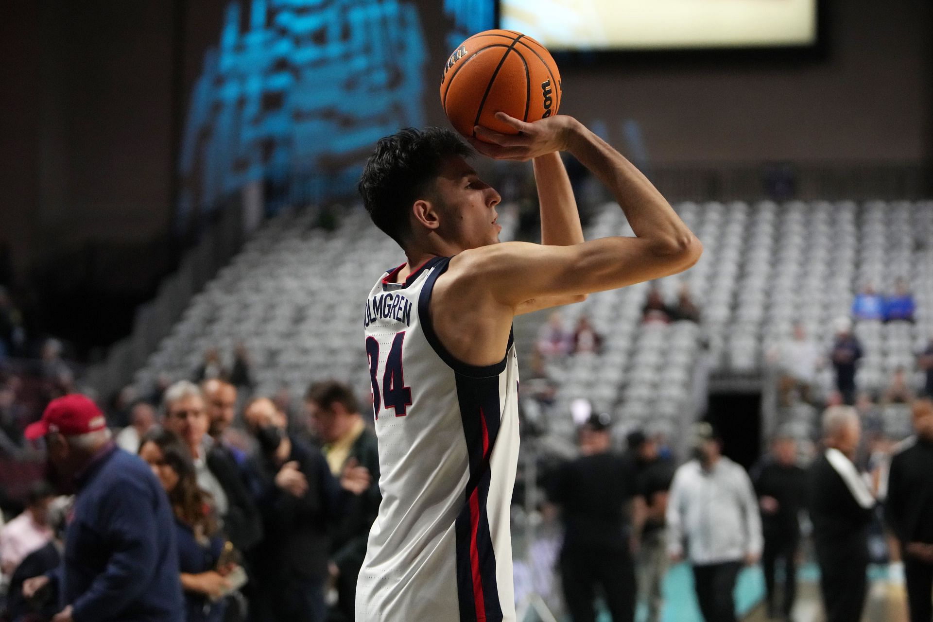 Chet Holmgren looks to lead the Gonzaga Bulldogs to a national championship.
