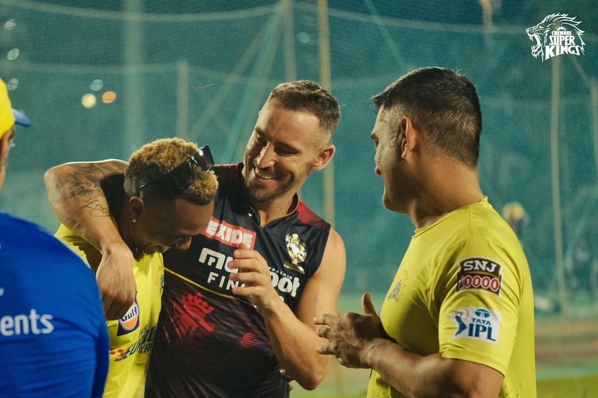 The RCB skipper with Dwayne Bravo. Pic credits: CSK