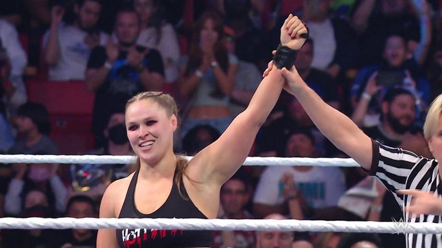 Ronda Rousey made her in-ring debut on SmackDown this week