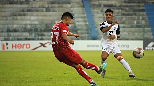 Mohammedan SC in action against Churchill Brothers FC in the I-League (Image Courtesy: Twitter/I-League)