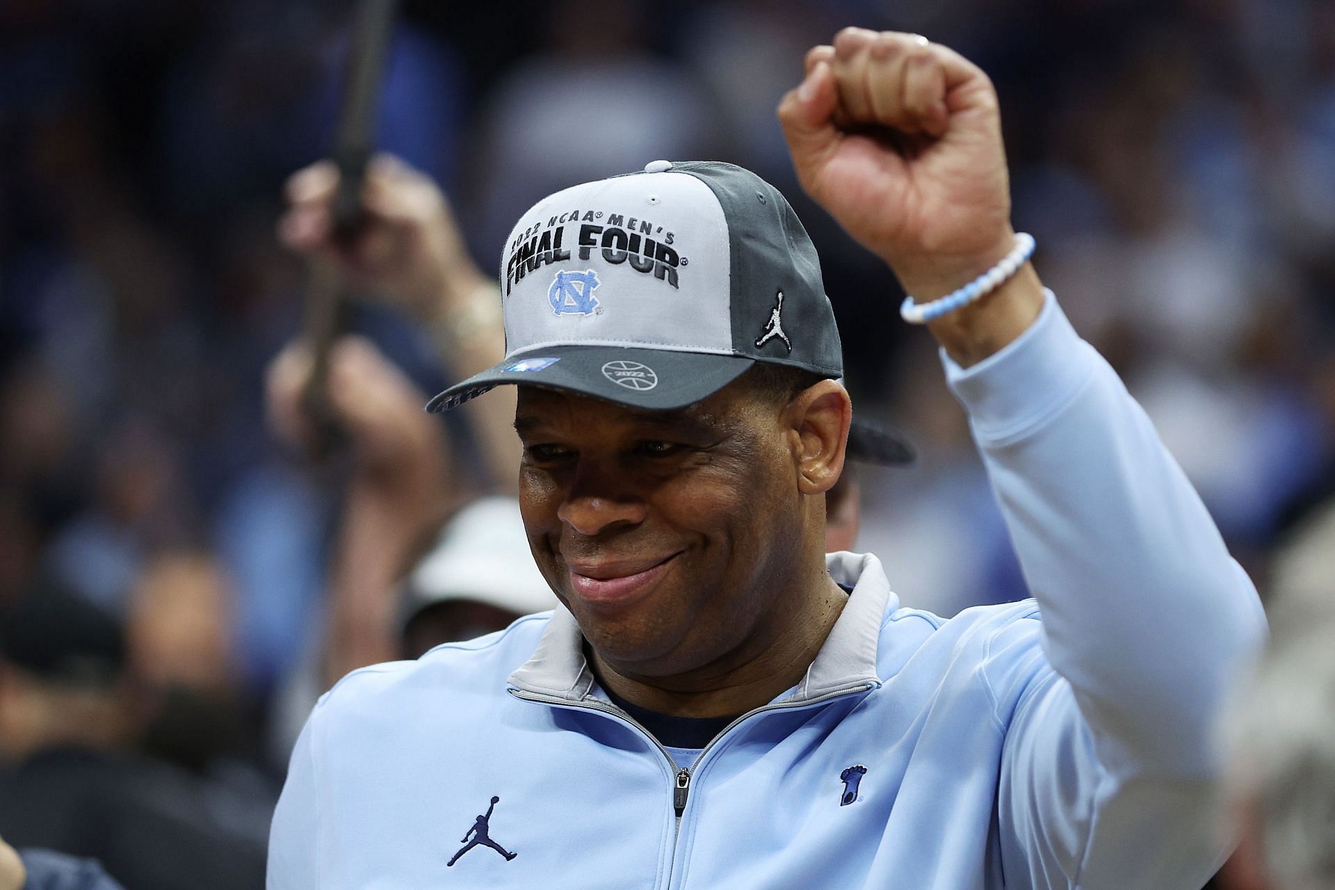 Hubert Davis leads the North Carolina Tar Heels to the Final 4 in his first season as head coach.