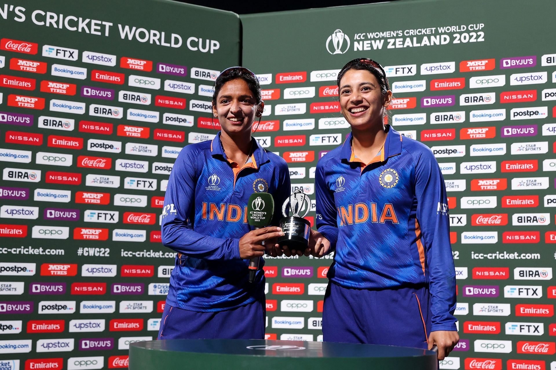 Smriti Mandhana (right) shares her Man of the Match award with Harmanpreet Kaur (Credit: Twitter/BCCI Women)
