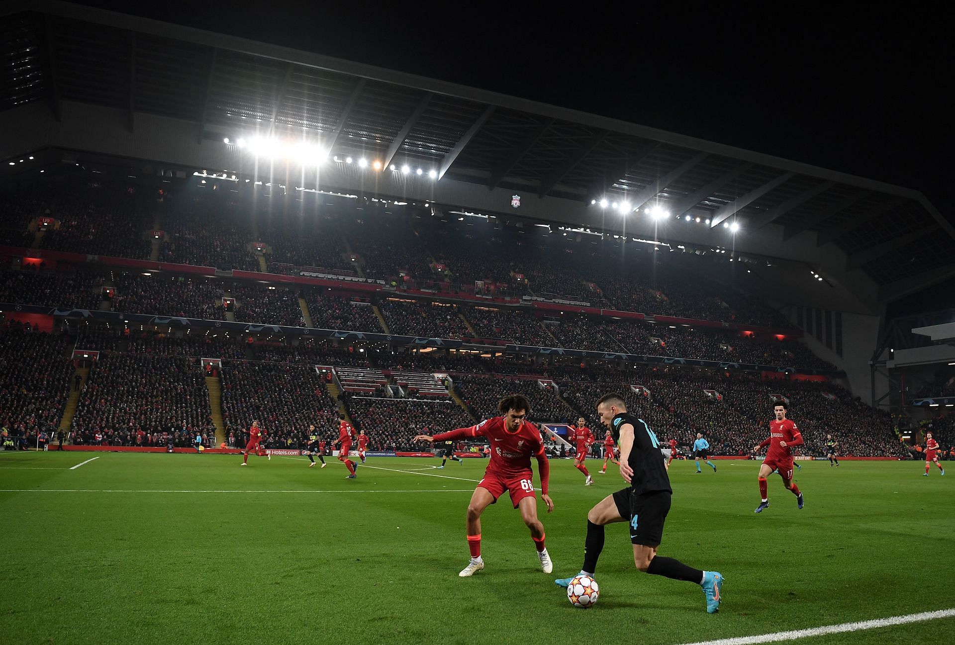 Liverpool FC v FC Internazionale: Round Of Sixteen Leg Two - UEFA Champions League