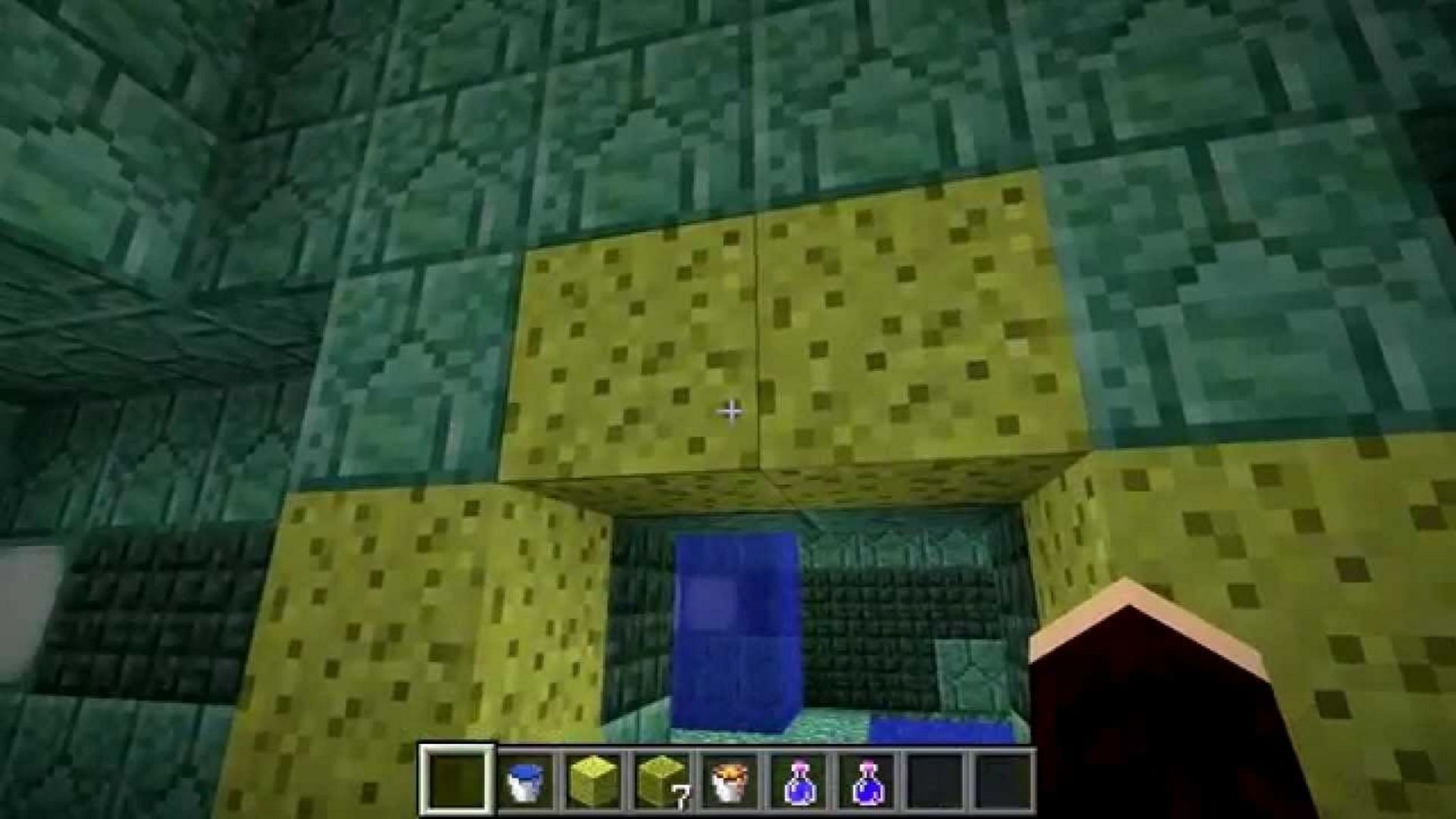 Sponge blocks within an ocean monument (Image via mcspotlights/YouTube)