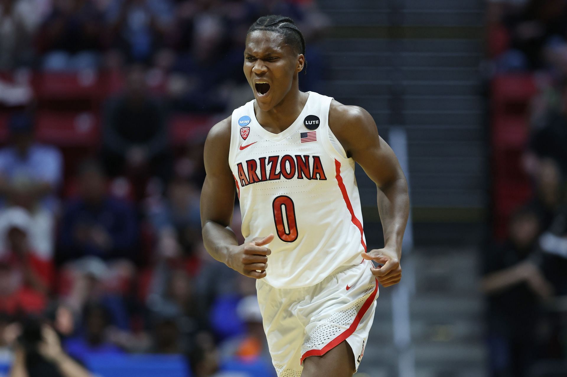 Arizona freshman Bennedict Mathurin impresses as NBA prospect